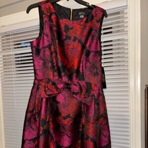 Tahari Sleeveless Abstract Floral Bow Waist Dress, Size 6